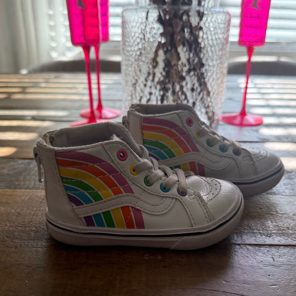 Vans off the wall toddler girl rainbow high top sneakers - used size 6